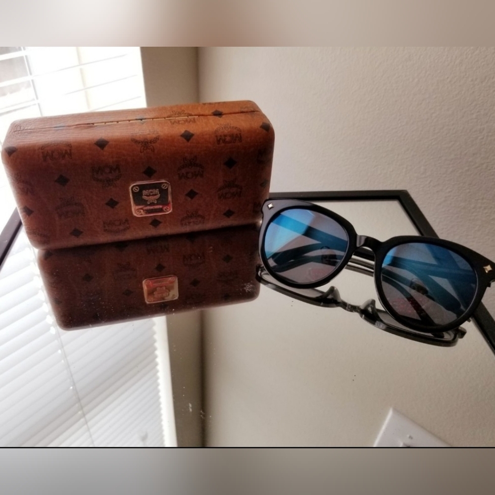 MCM unisex sunglasses